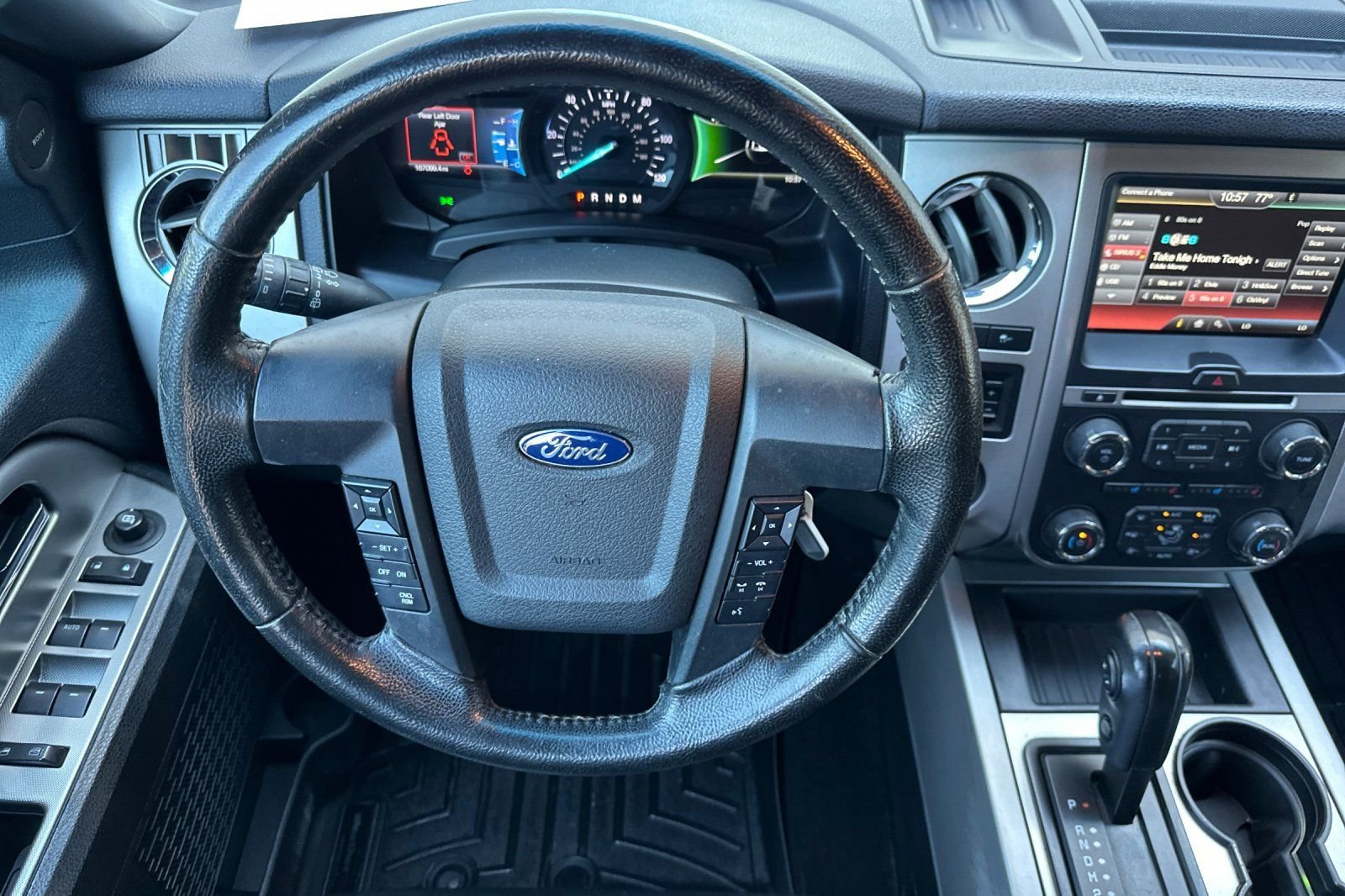 Used 2015 Ford Expedition EL XLT w/ Equipment Group 202A AWD/4WD image 16