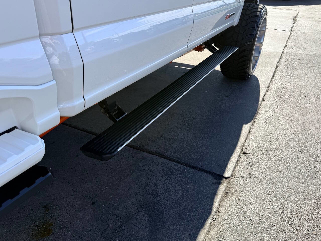 Used 2023 Ford F350 King Ranch w/ Chrome Package image 17