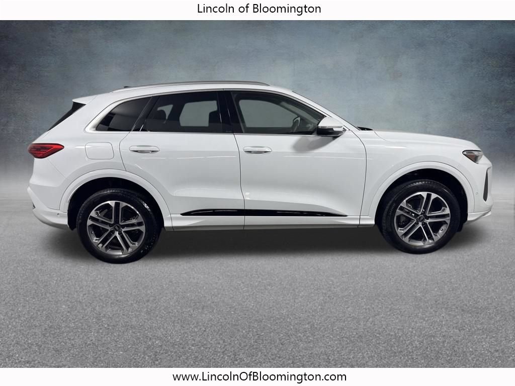 Used 2025 Audi Q5 Premium w/ Convenience Package AWD/4WD image 8