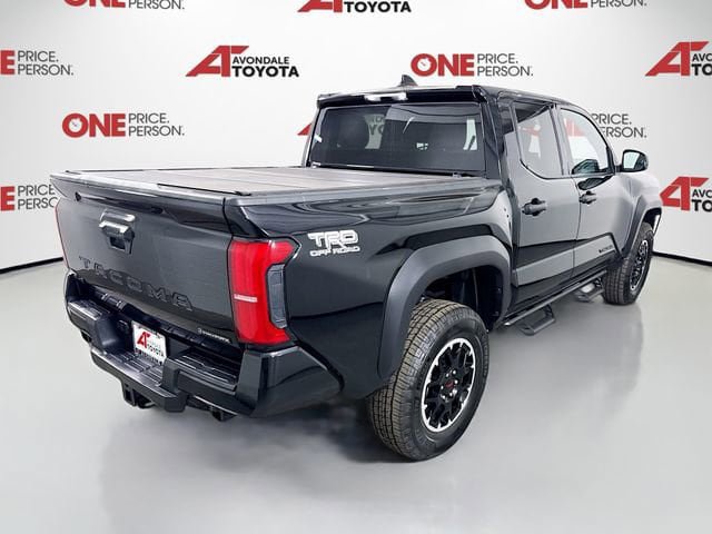 Certified 2025 Toyota Tacoma TRD Off-Road AWD/4WD image 8