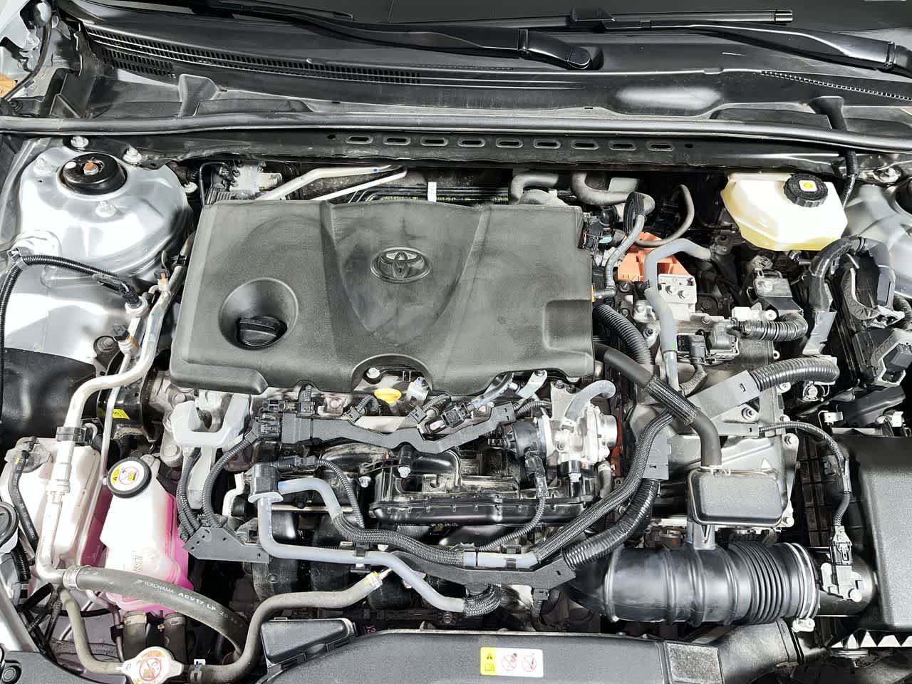 Used 2025 Toyota Camry LE FWD image 12