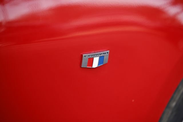 Used 2018 Chevrolet Camaro SS image 7