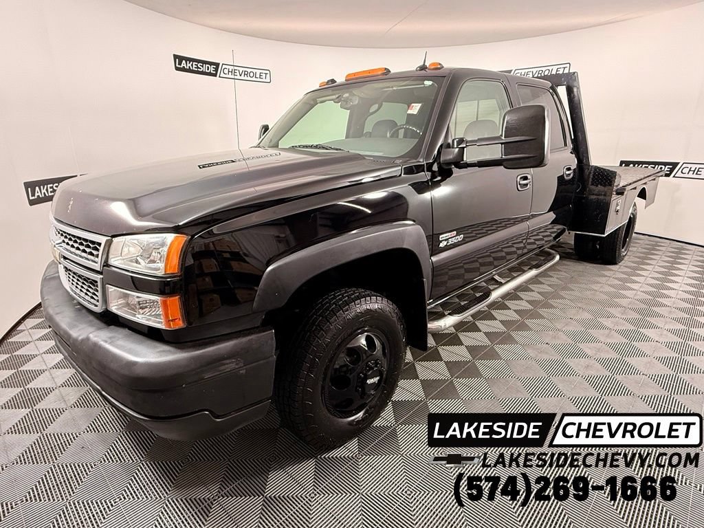 Used 2005 Chevrolet Silverado 3500 LT w/ Heavy-Duty Power Package AWD/4WD image 1