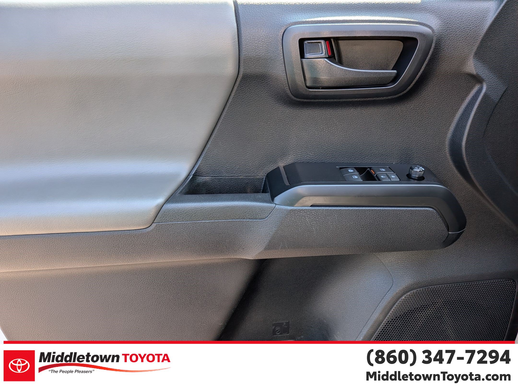 Certified 2021 Toyota Tacoma SR w/ SX Package AWD/4WD image 10