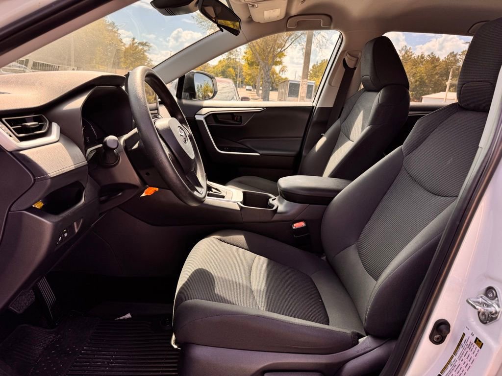 Used 2025 Toyota RAV4 LE image 8