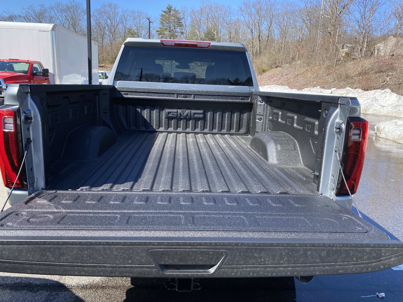 New 2026 GMC Sierra 2500 SLT w/ Snow Plow Prep/Camper Package AWD/4WD image 4