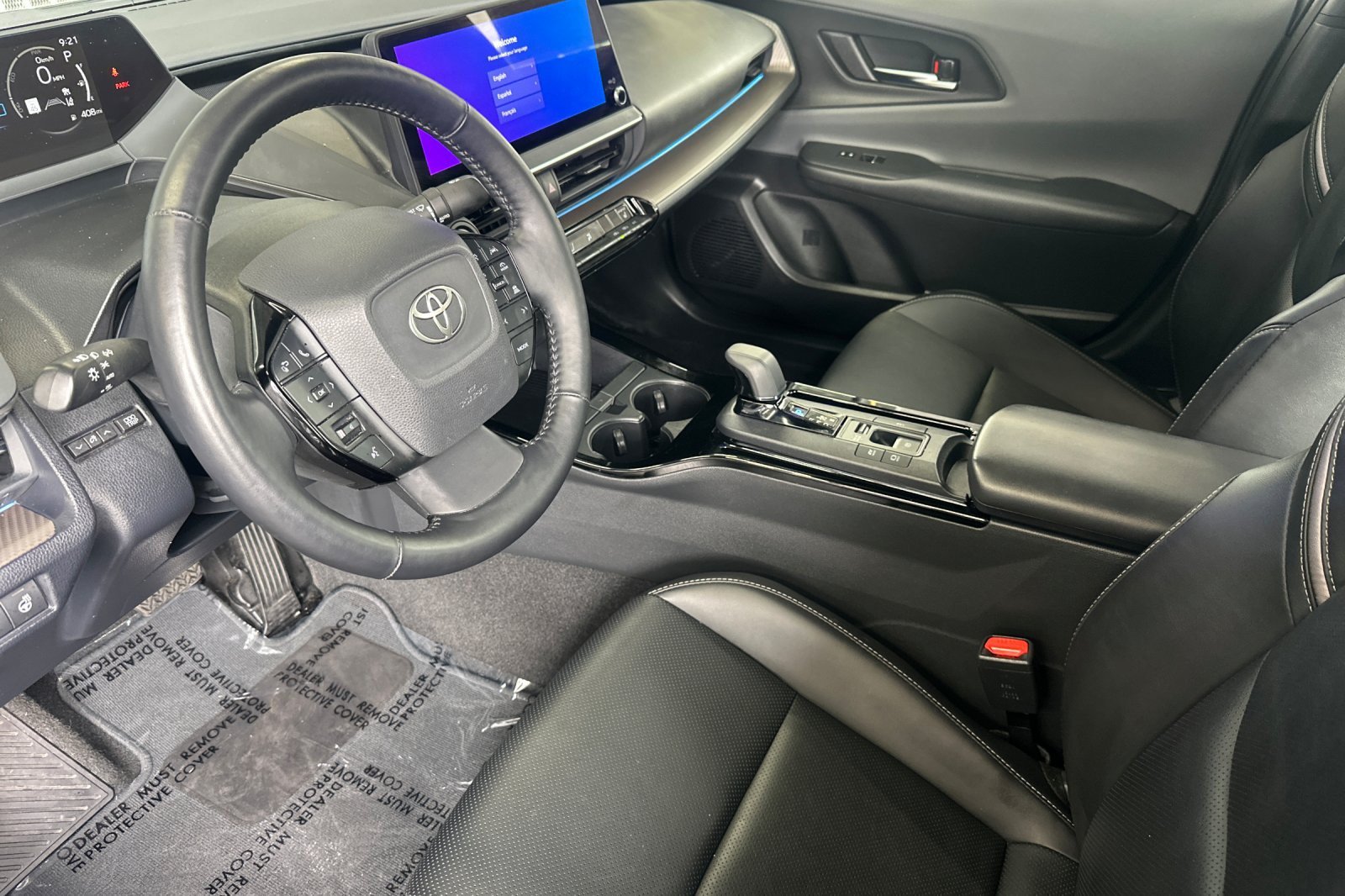 Certified 2025 Toyota Prius XLE FWD image 9