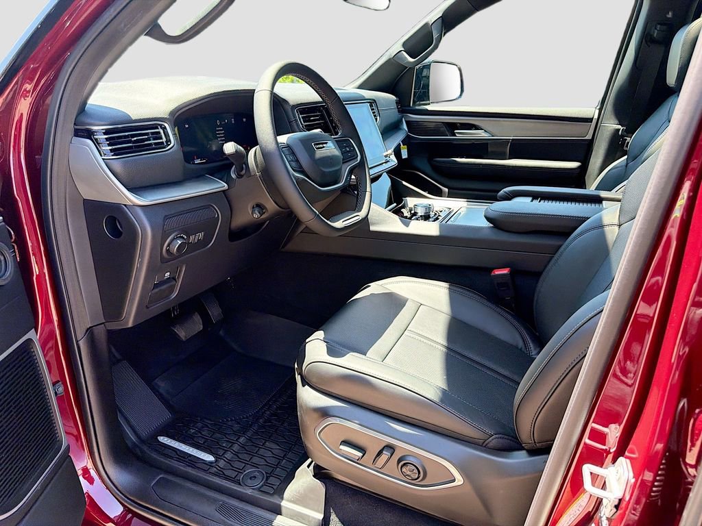 New 2026 Jeep Grand Wagoneer 4WD image 28