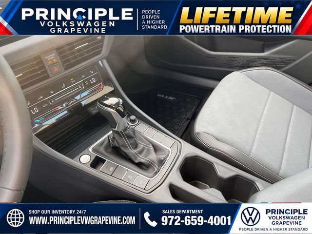 New 2027 Volkswagen Jetta SE FWD image 21