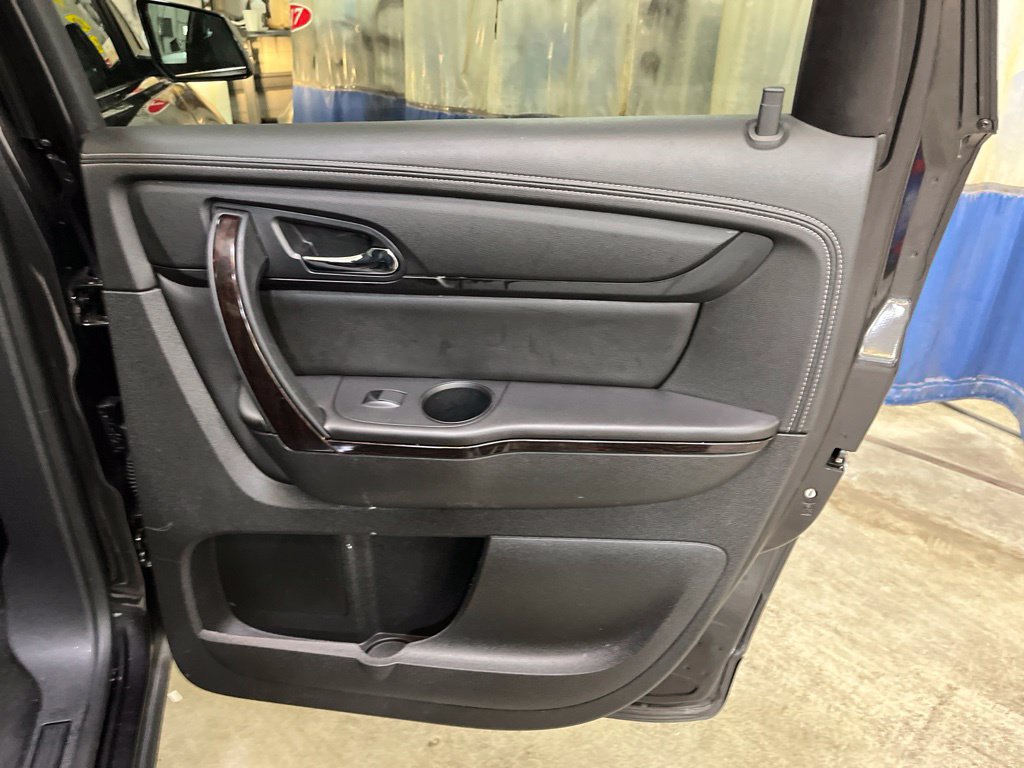 Used 2017 Chevrolet Traverse Premier AWD/4WD image 39
