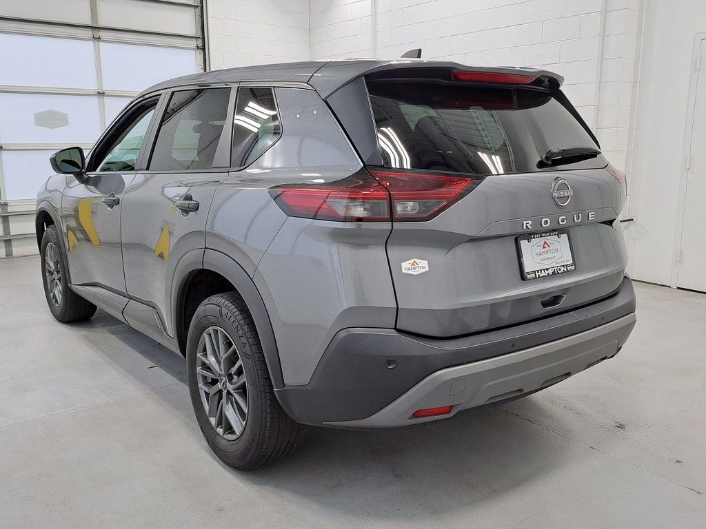 Used 2023 Nissan Rogue S image 7