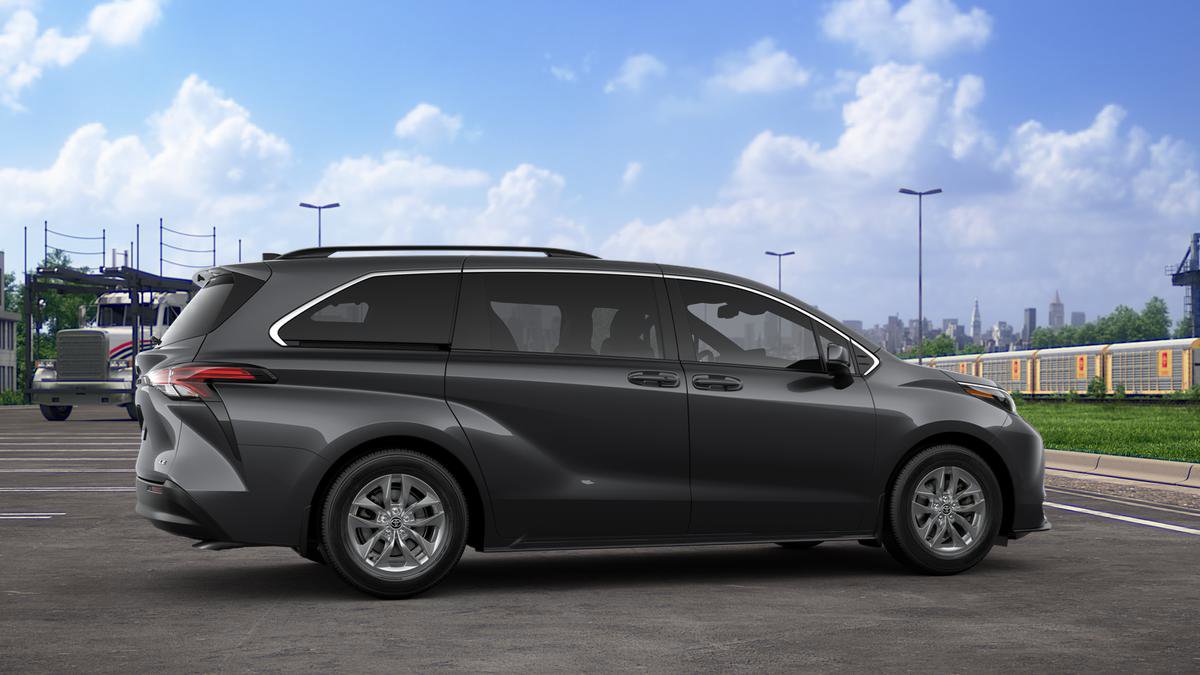New 2025 Toyota Sienna LE image 33