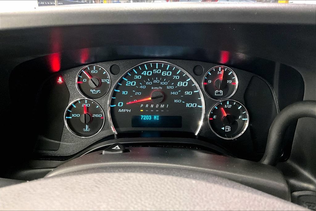 Used 2025 Chevrolet Express 2500 w/ Driver Convenience Package RWD image 19