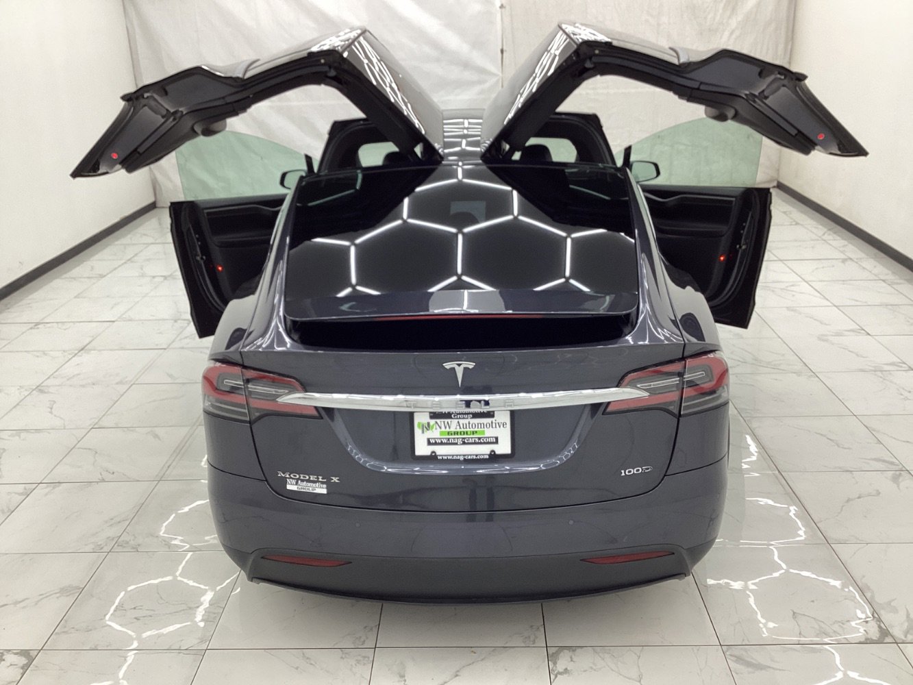 Used 2018 Tesla Model X 100D AWD/4WD image 28