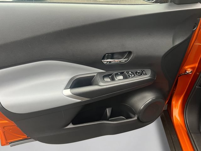 Used 2024 Nissan Kicks SR w/ SR Premium Package FWD image 11