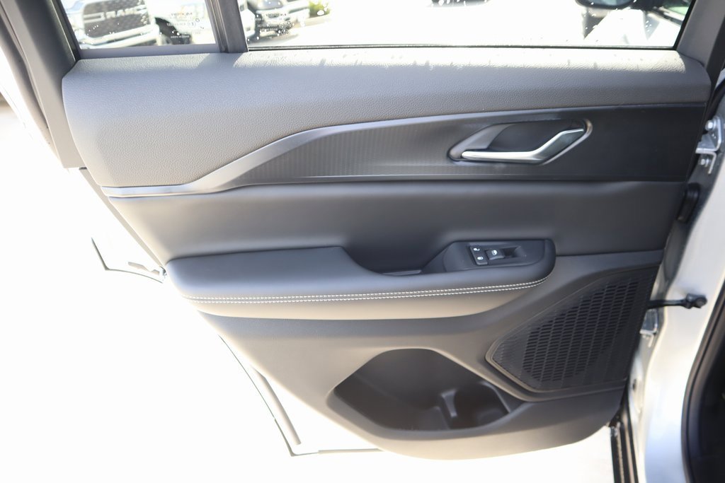 New 2025 Jeep Grand Cherokee Altitude image 16