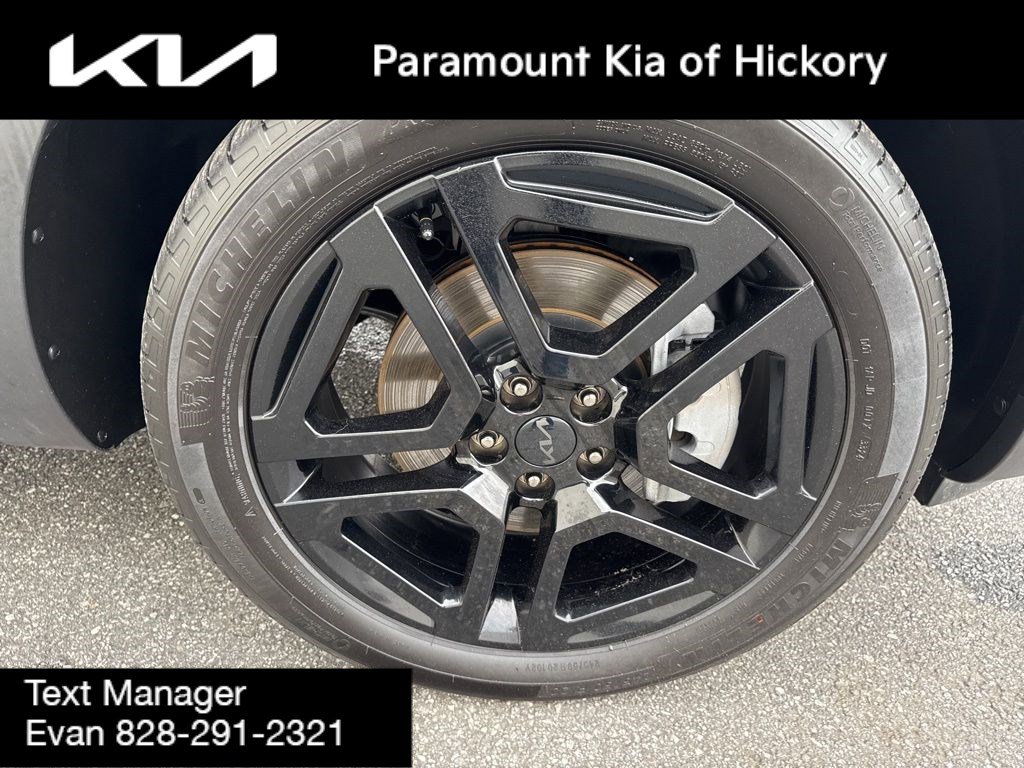 Used 2025 Kia Telluride SX X-Line image 9