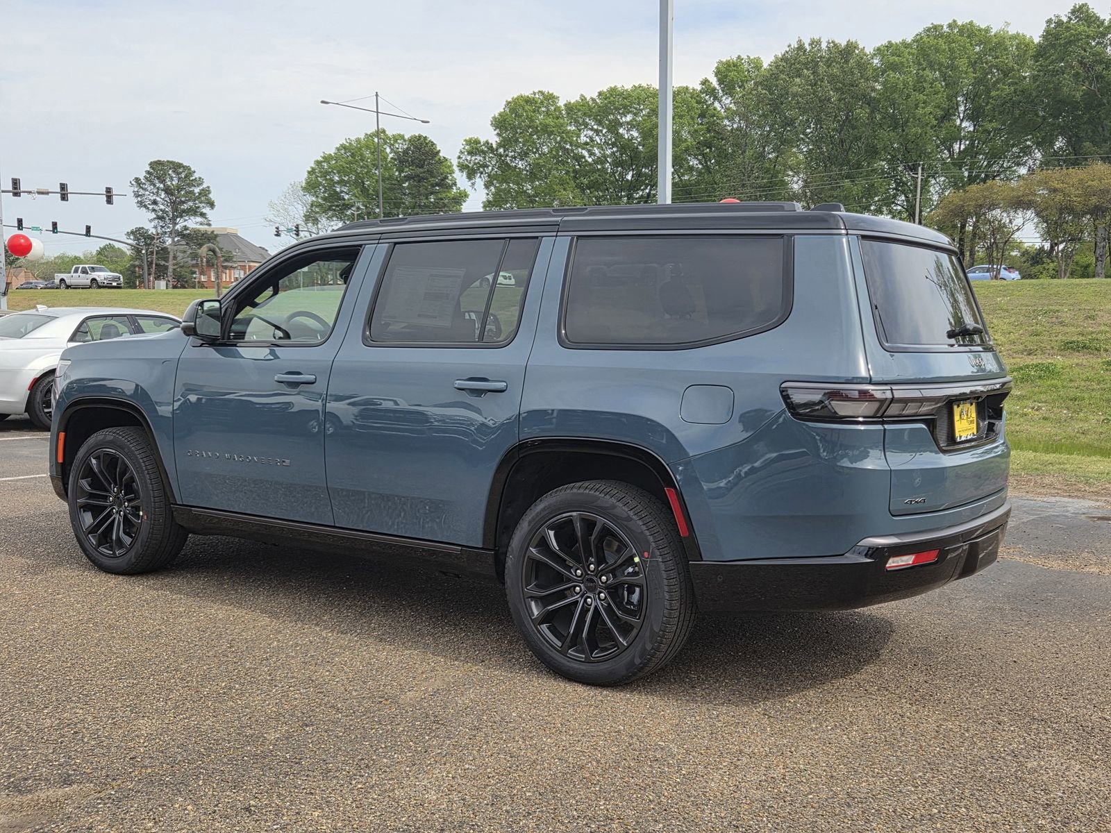 New 2026 Jeep Grand Wagoneer Summit image 4