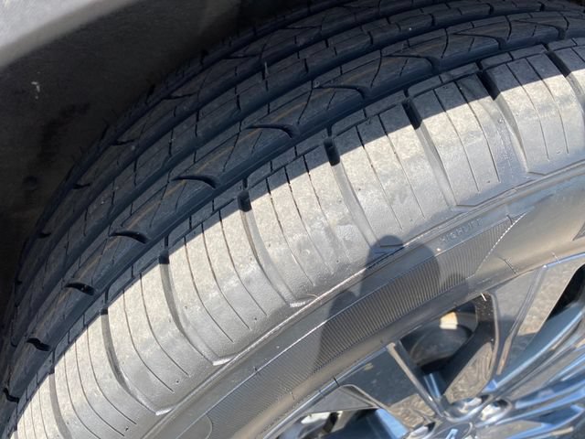 Used 2023 Chevrolet Traverse RS AWD/4WD image 26
