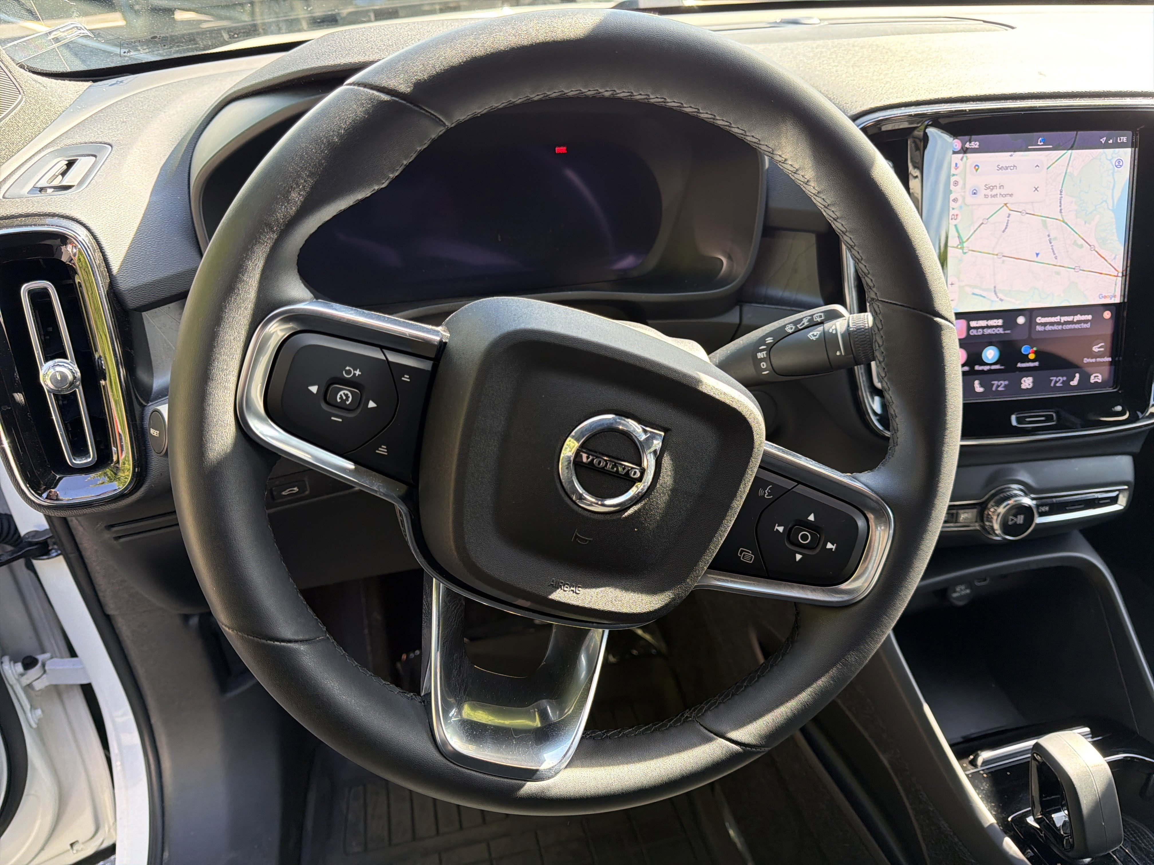 Certified 2023 Volvo XC40 Recharge Plus w/ Protection Package Premier AWD/4WD image 18