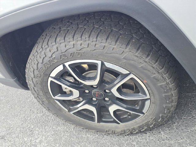 Used 2025 Jeep Compass Trailhawk AWD/4WD image 26