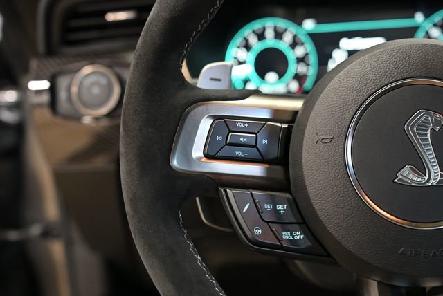 Used 2020 Ford Mustang Shelby GT500 w/ Carbon Fibre Track Pack image 39