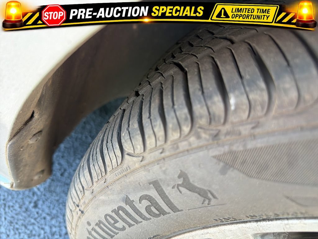 Used 2014 Volkswagen Jetta SE FWD image 3