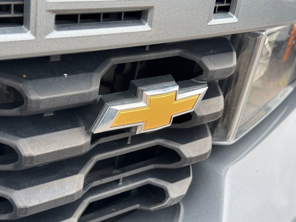 Used 2020 Chevrolet Silverado 1500 Custom w/ Custom Value Package RWD image 5