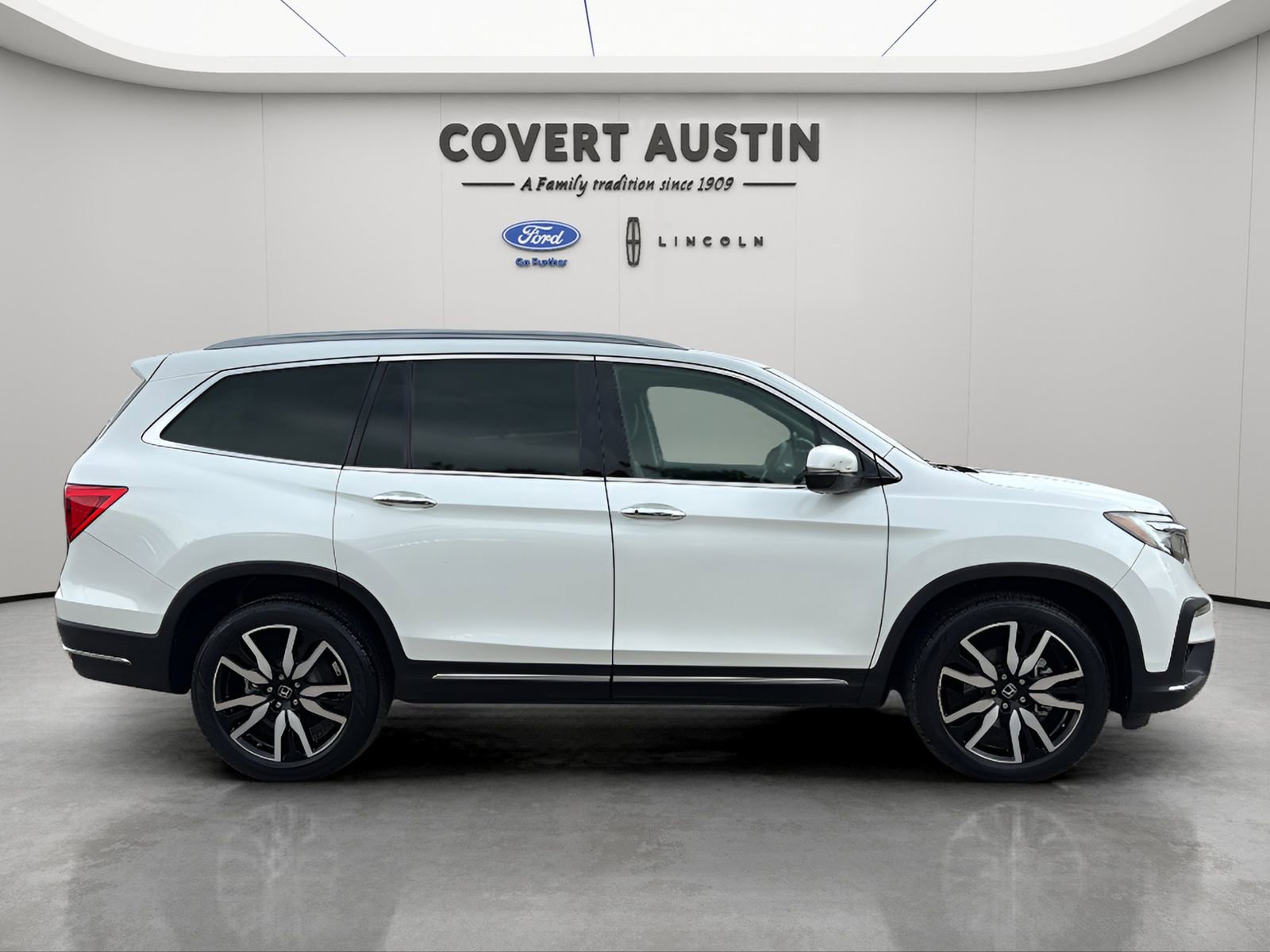 Used 2021 Honda Pilot Touring image 6