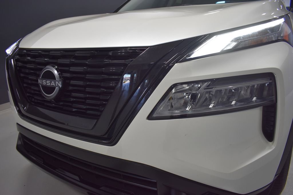 Certified 2023 Nissan Rogue SV w/ SV Premium B Package AWD/4WD image 11