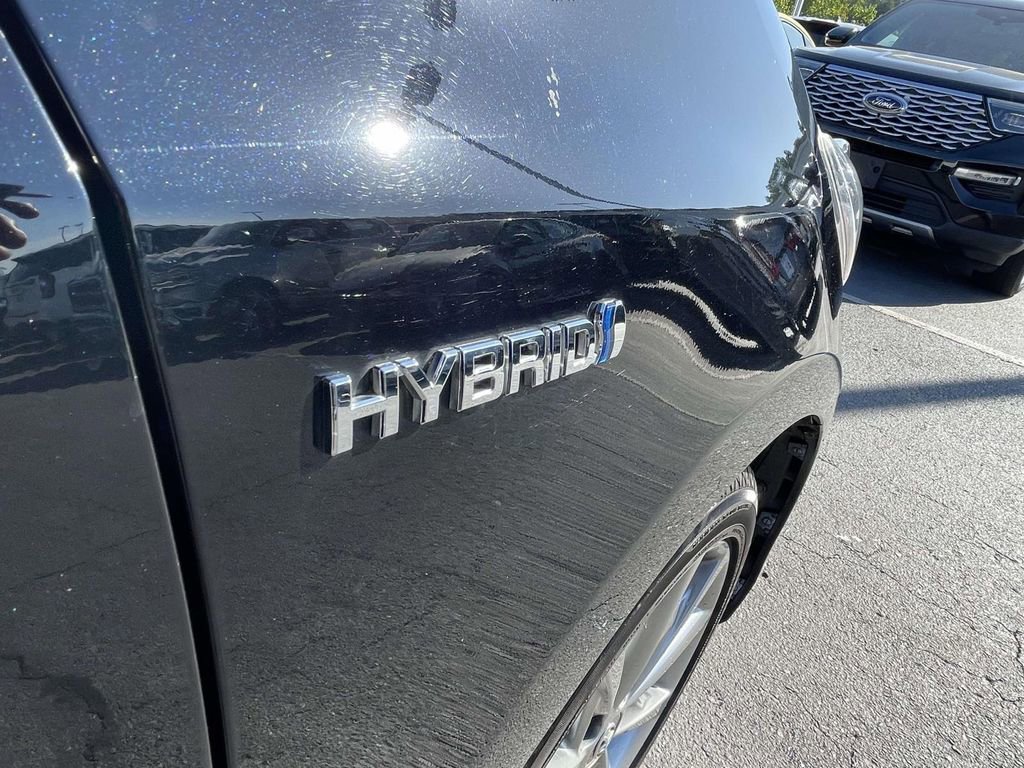 Used 2015 Toyota Prius V Five w/ Advanced Technology Package FWD image 19