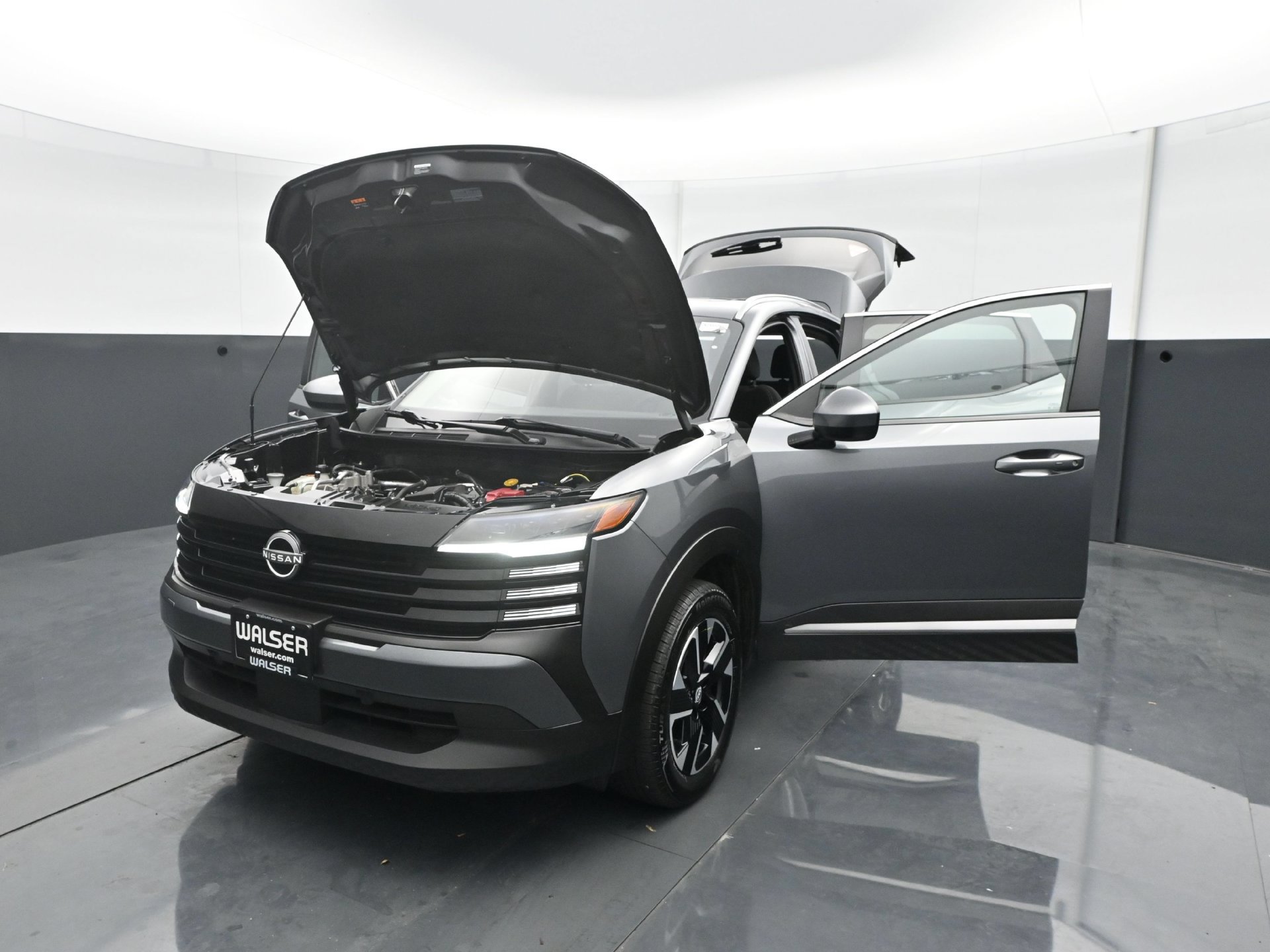Used 2025 Nissan Kicks SV w/ SV Premium Package AWD/4WD image 28