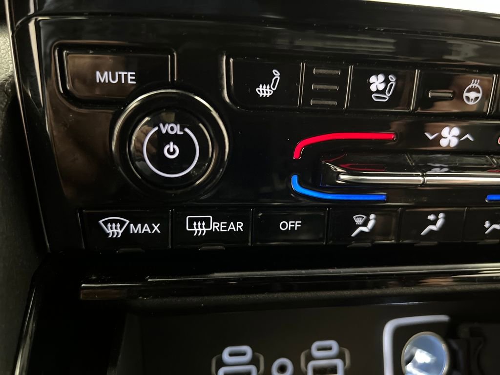 Used 2025 Jeep Grand Cherokee Summit image 50