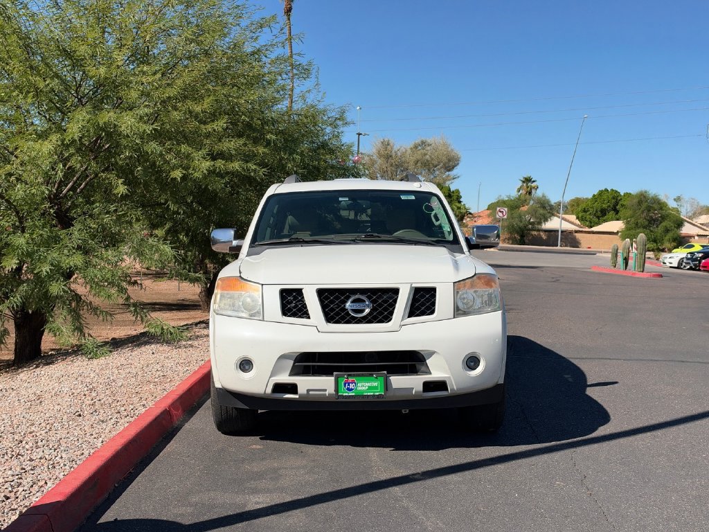 Used 2014 Nissan Armada SV AWD/4WD image 3