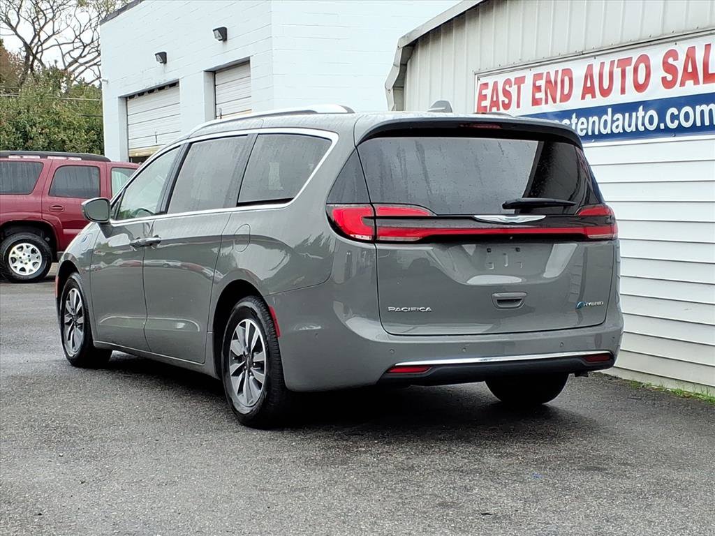 Used 2021 Chrysler Pacifica Touring-L image 3