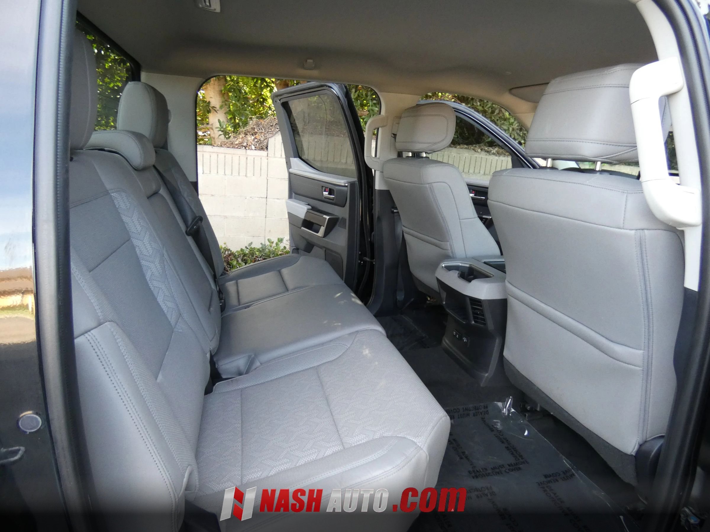 Used 2024 Toyota Tundra Limited w/ Power Package AWD/4WD image 39