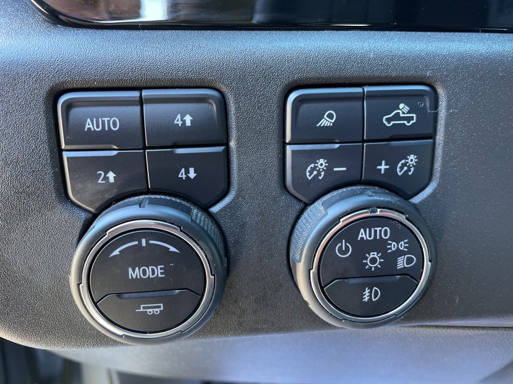 Used 2023 Chevrolet Silverado 1500 LT Trail Boss w/ Convenience Package II image 5