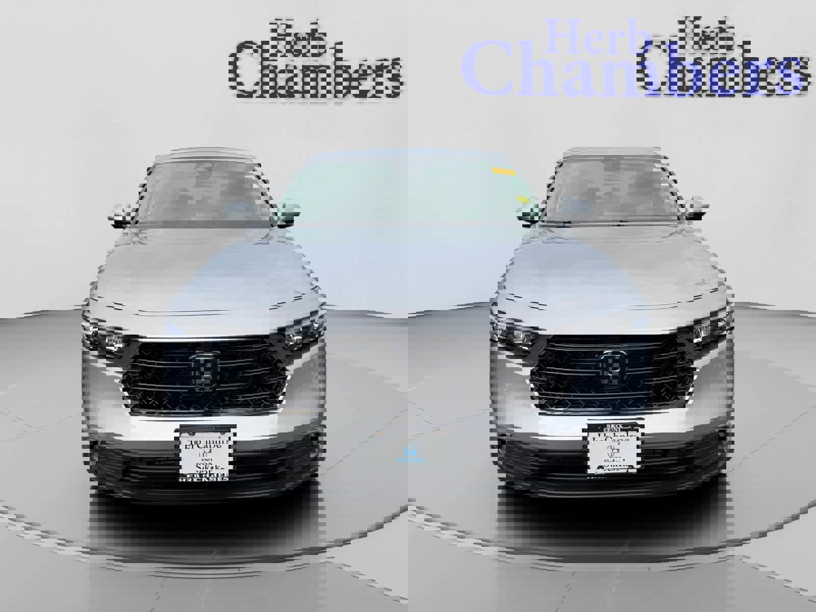 Used 2024 Honda Accord EX image 2