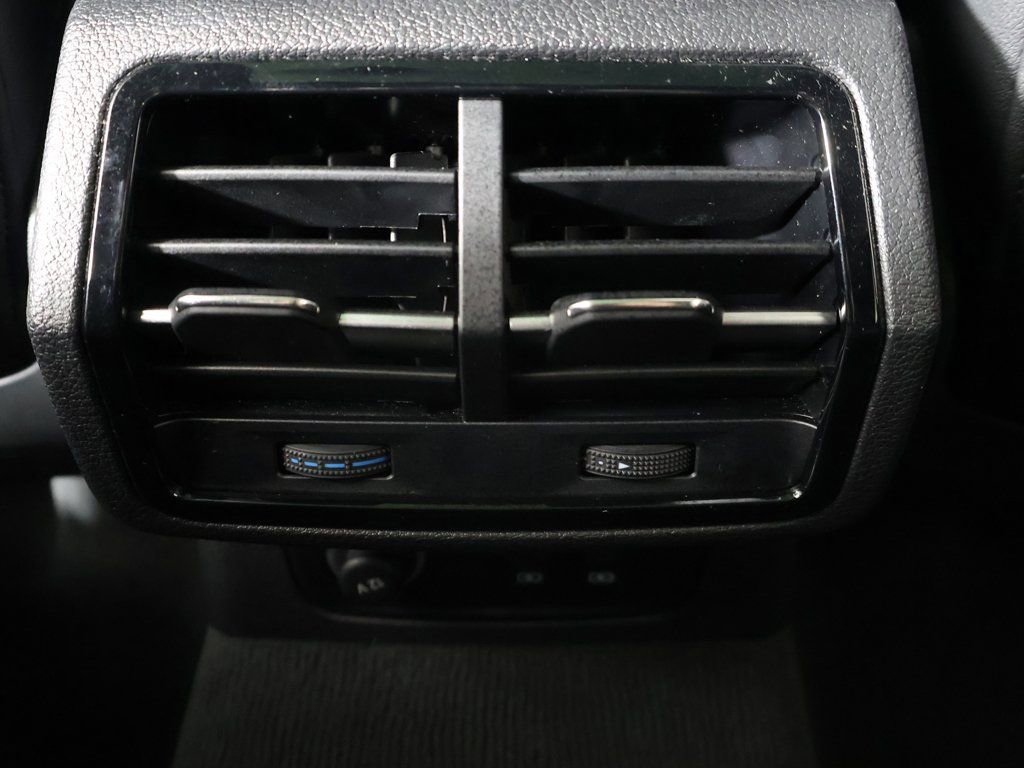 Used 2025 Audi Q3 2.0T Premium image 53