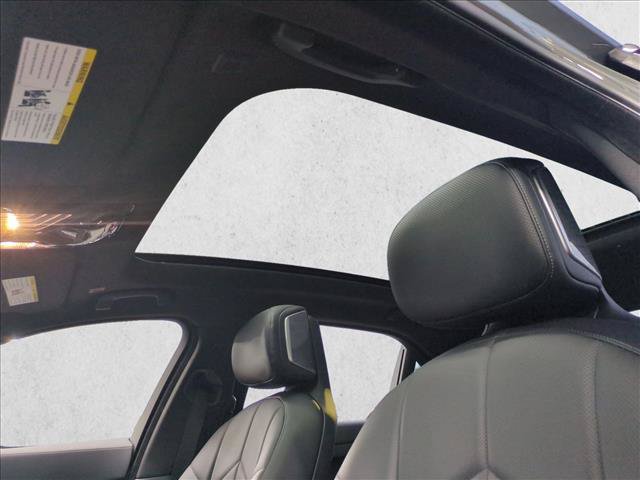 Used 2023 BMW 740i RWD image 16