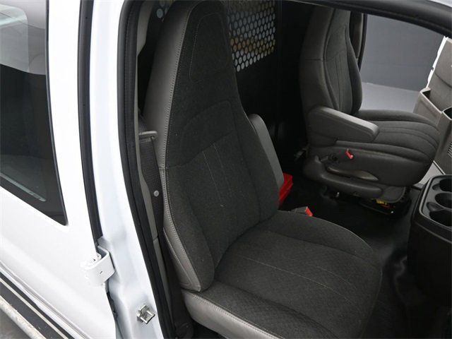 Used 2024 Chevrolet Express 2500 w/ Driver Convenience Package image 15