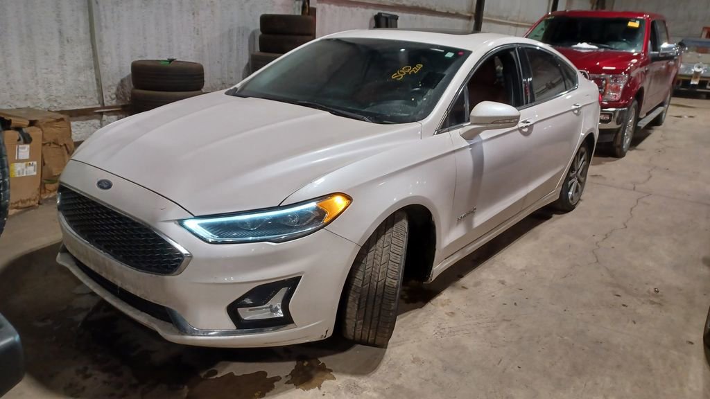 Used 2019 Ford Fusion Titanium image 1