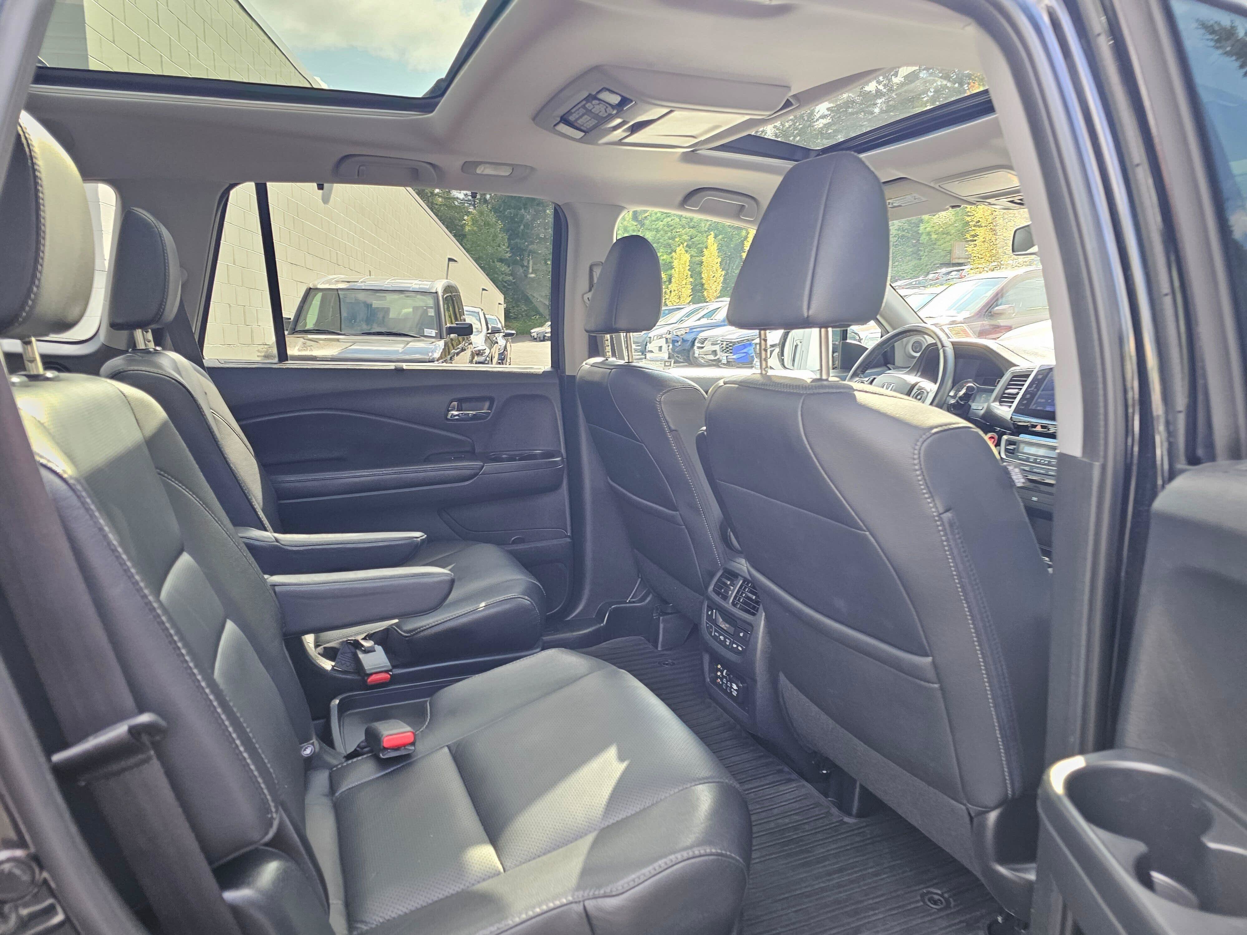 Used 2016 Honda Pilot Elite image 14
