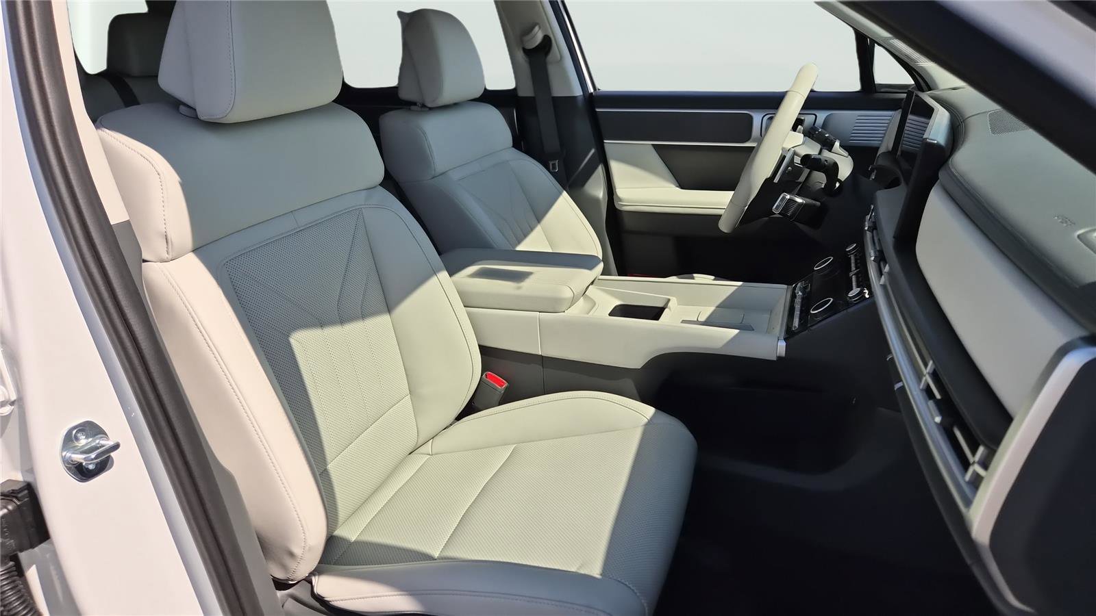 Certified 2026 Hyundai Santa Fe SEL image 15