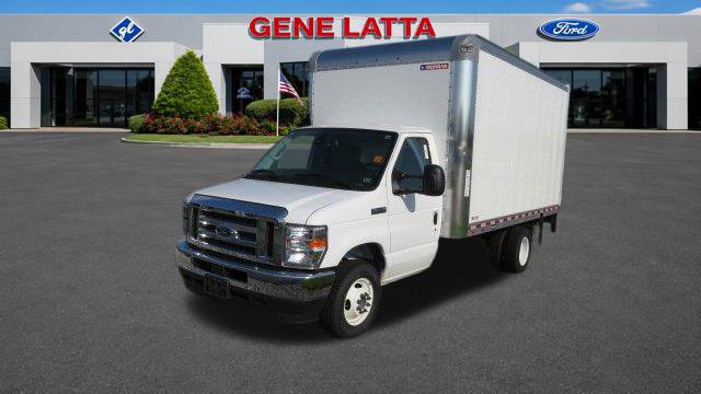 New 2025 Ford E-350 and Econoline 350 Super Duty w/ Driver's Safety Package RWD image 2