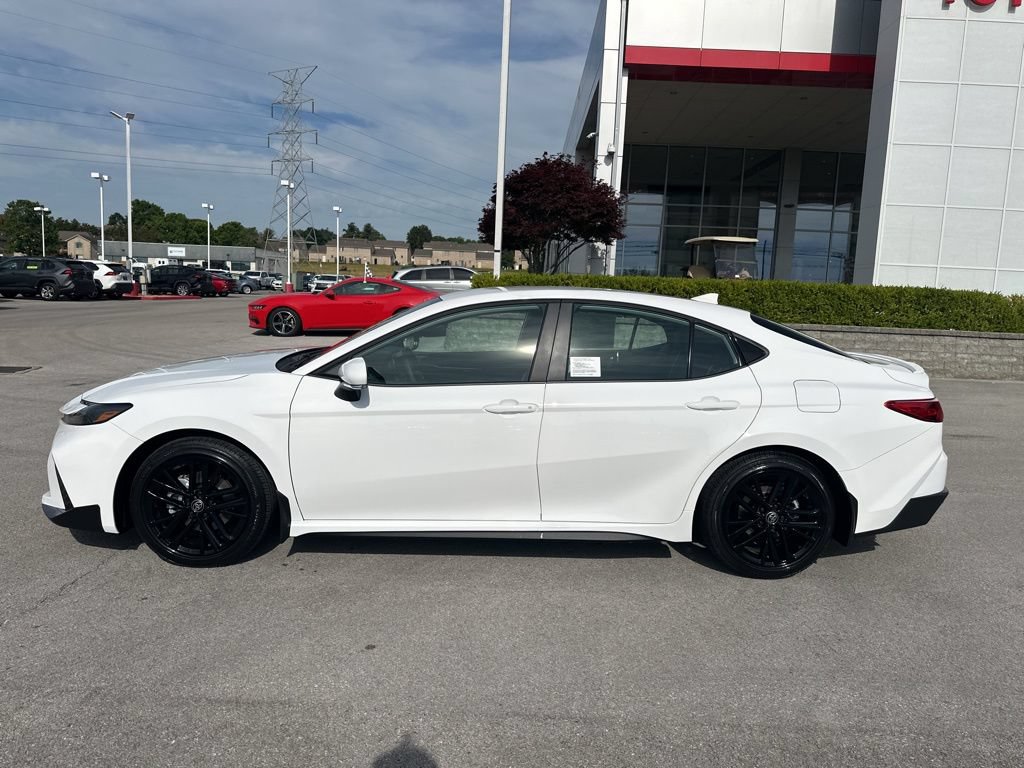 New 2026 Toyota Camry SE FWD image 4