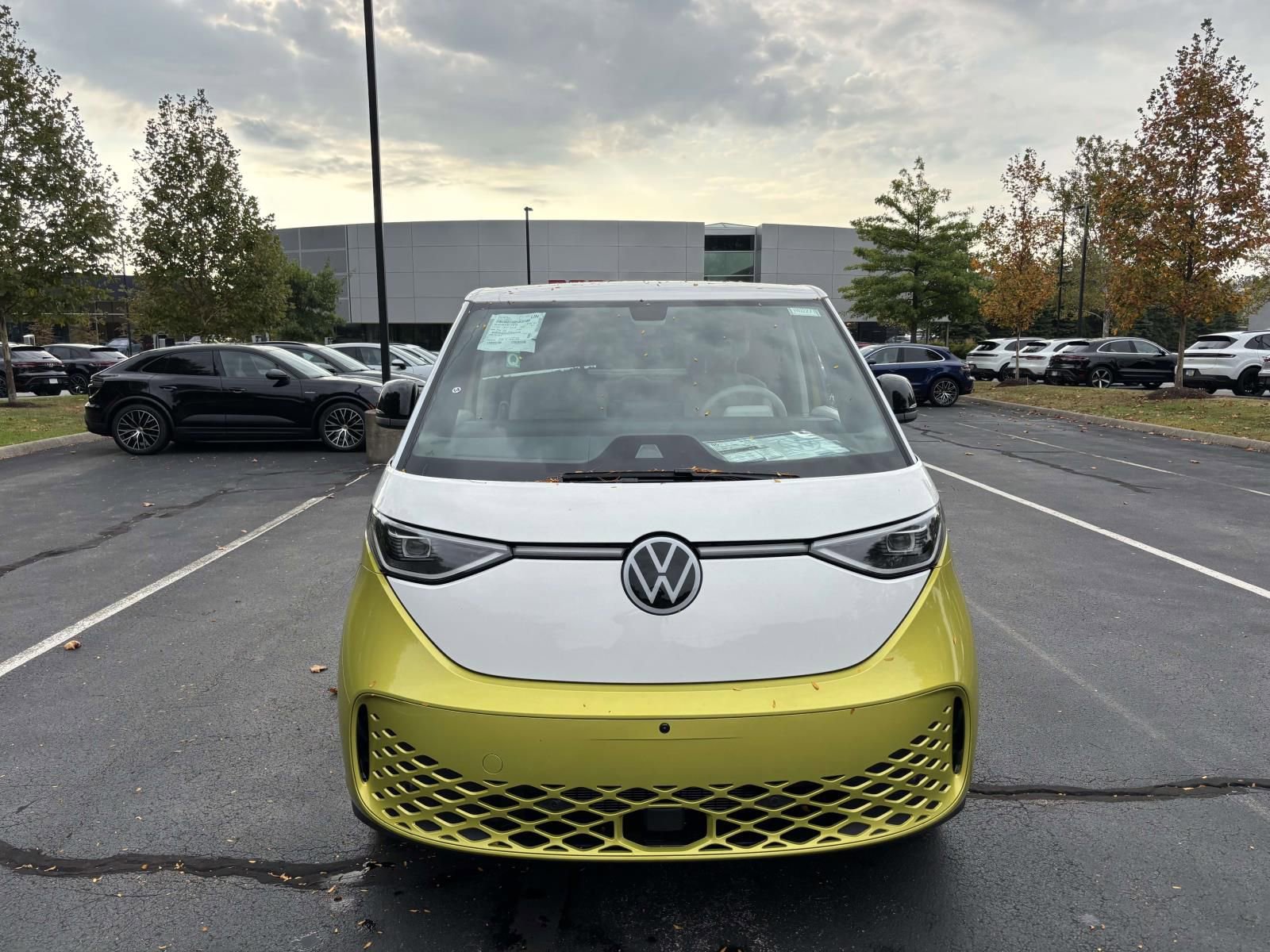 New 2025 Volkswagen ID. Buzz Pro S Plus image 2