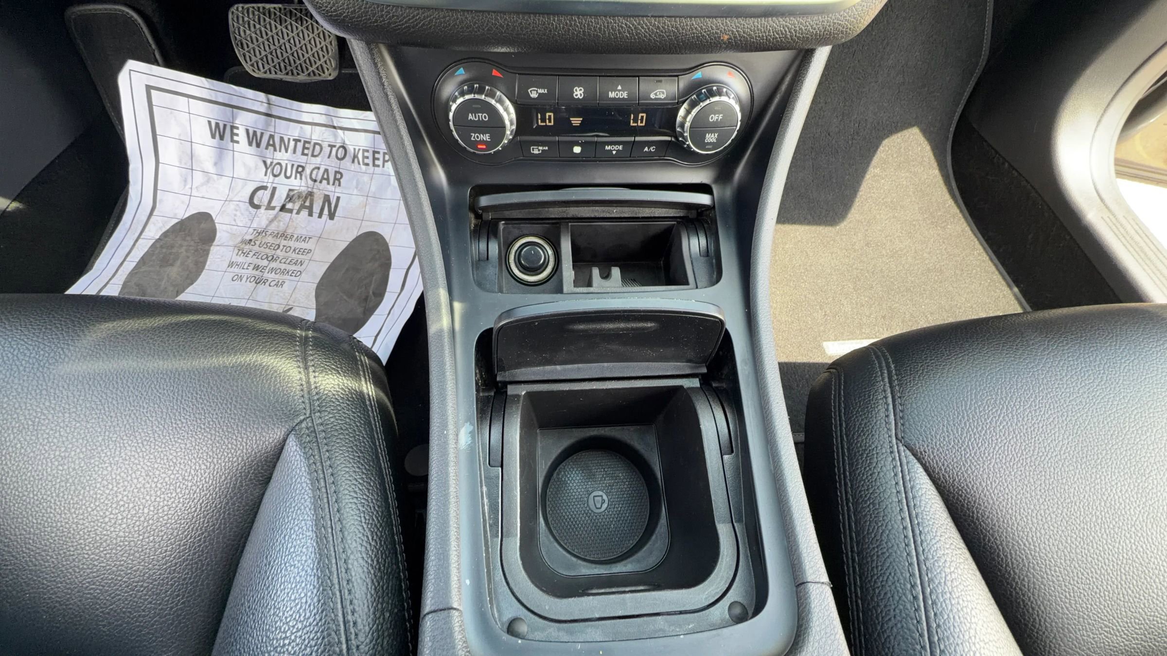 Used 2015 Mercedes-Benz CLA 250 4MATIC image 21