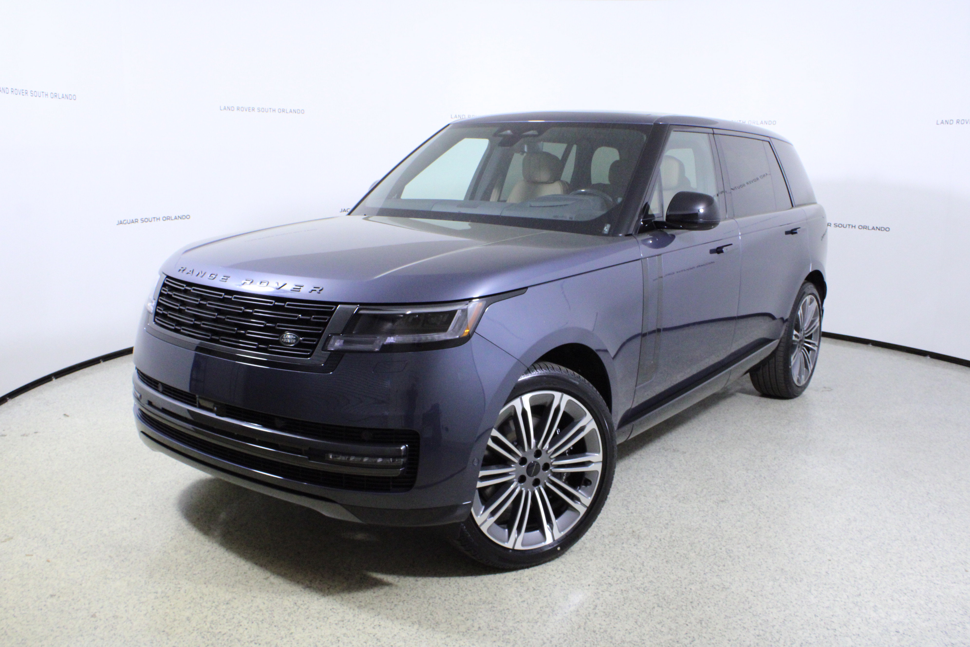 New 2026 Land Rover Range Rover Long Wheelbase SE image 1