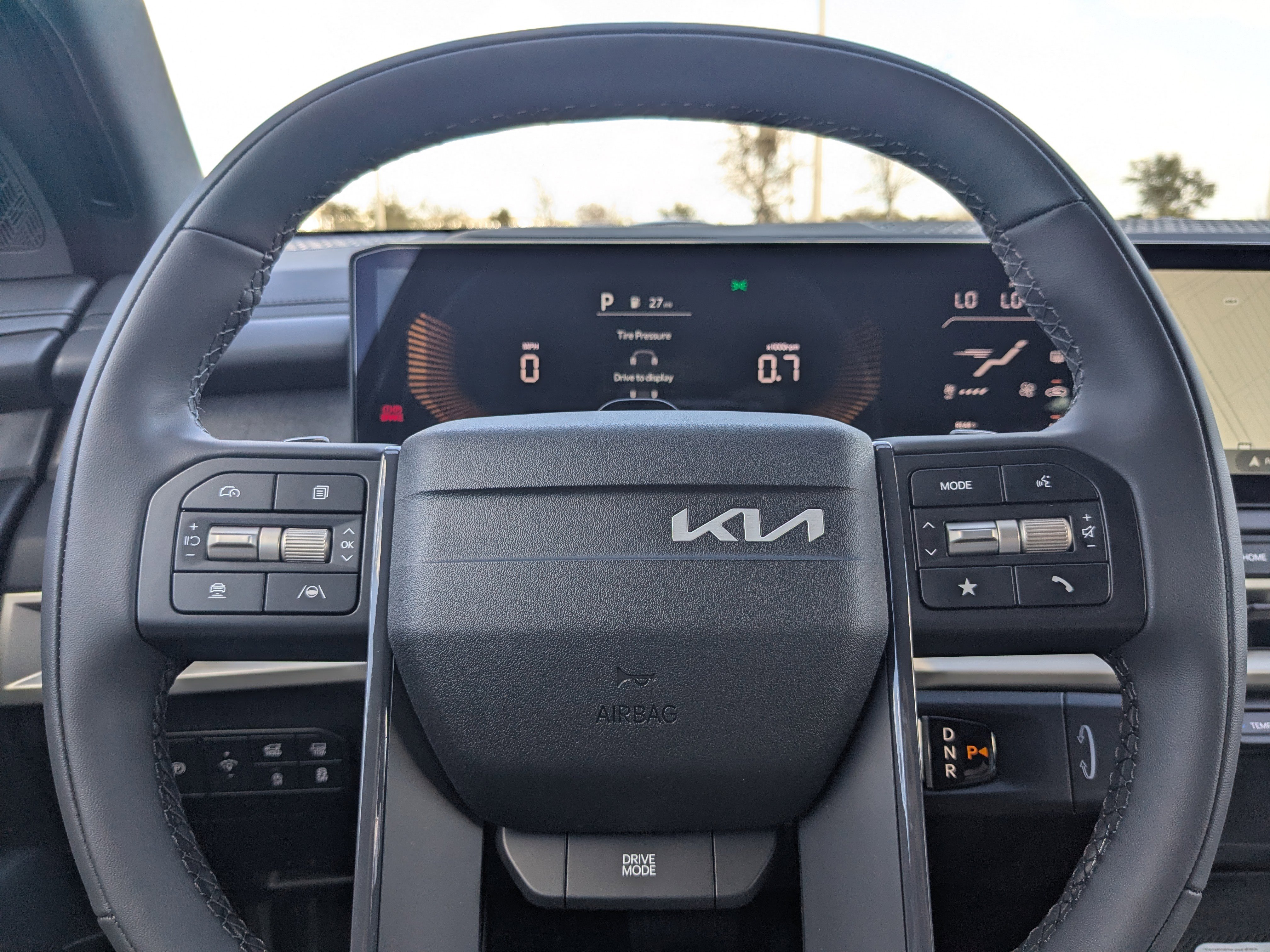 New 2027 Kia Telluride EX w/ Towing Package FWD image 37